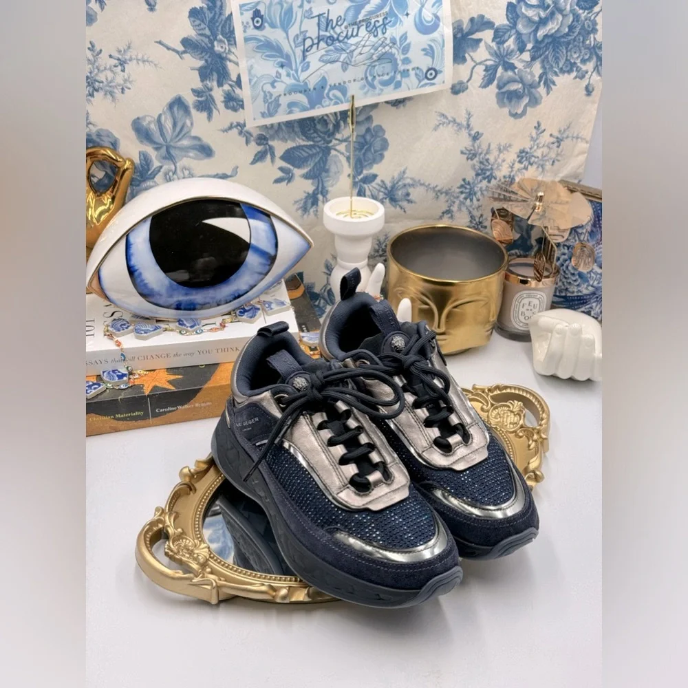 🆕 KURT GEIGER LONDON 🧿 NWOB Kensington Sneaker, Dark Blue Strass, Sz 37 - Picture 2 of 16
